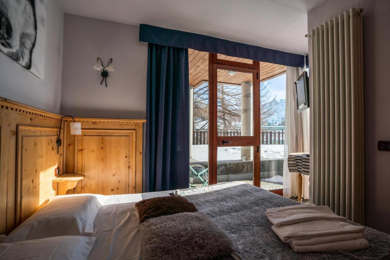 Aparthotel Chalet Weal Colle Colle Sestriere Exterior foto